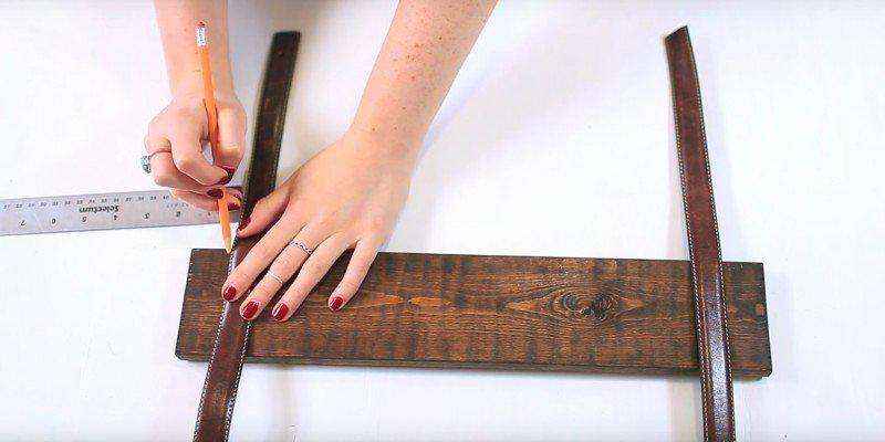 Как можно использовать старые ремни для изготовления стильной полки 7 | Дока-Мастер