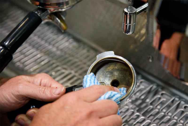 Как правильно мыть кофеварку 3 | Дока-Мастер