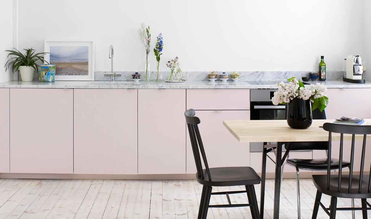 20 идей кухонь в розовом цвете 11 | Дока-Мастер