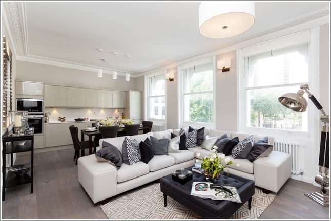 10 идей как украсить гостиную белым диваном 3 | Дока-Мастер