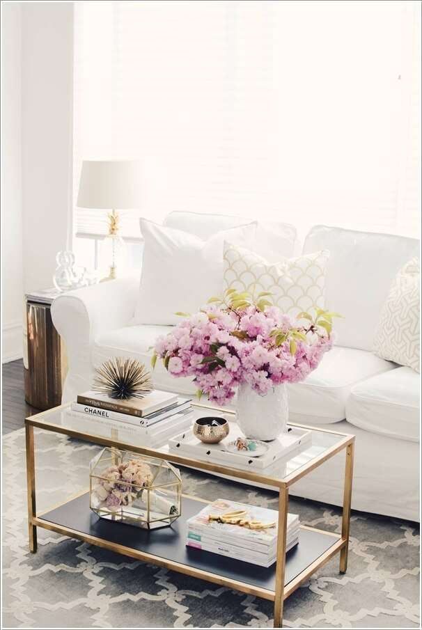 10 идей как украсить гостиную белым диваном 4 | Дока-Мастер