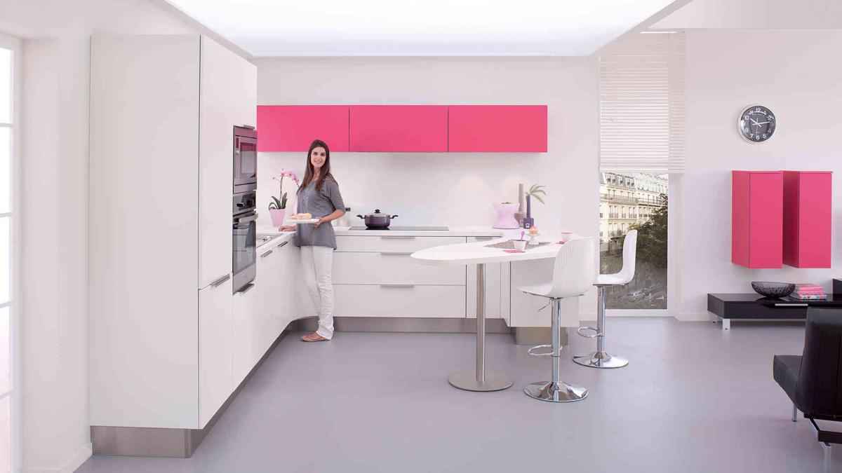 20 идей кухонь в розовом цвете 37 | Дока-Мастер
