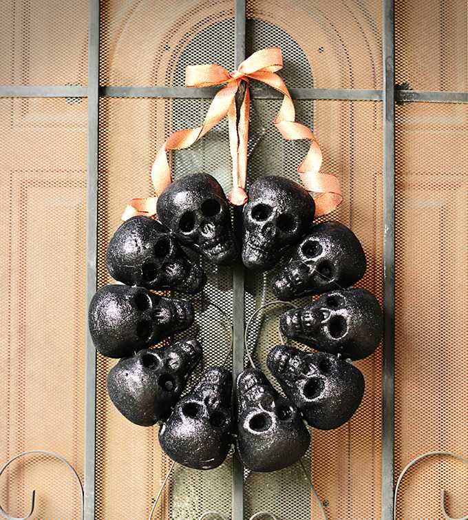 Венки для украшения входной двери на Хэллоуин своими руками 14 | Дока-Мастер