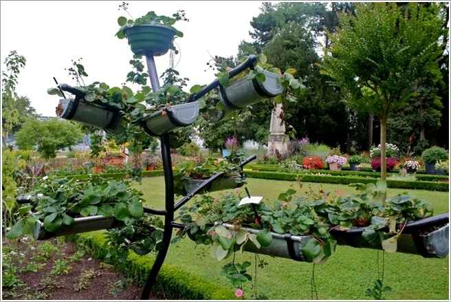 10 идей висячих садов из труб 10 | Дока-Мастер
