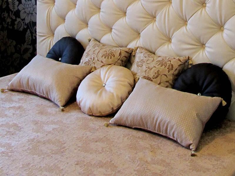 Как правильно подобрать декоративные подушки к вашему интерьеру 3 | Дока-Мастер
