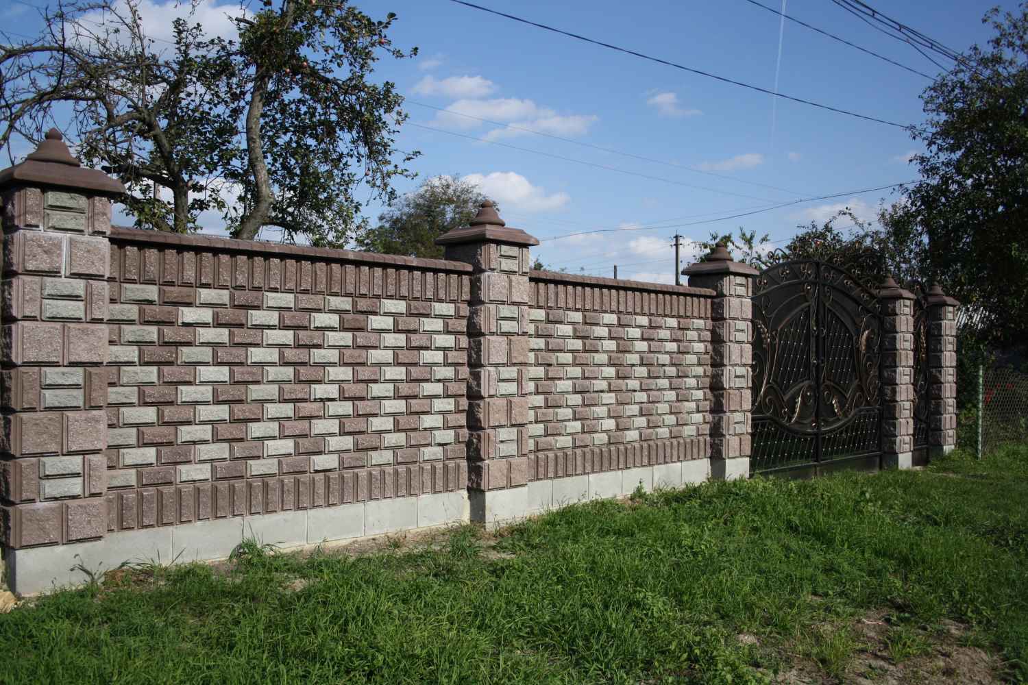 Переваги будівництва парканів із блоку
